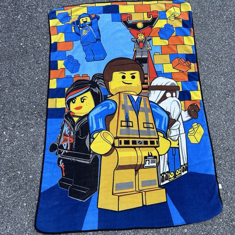 THE LEGO MOVIE with Emmet & Friends Full Size Plush Blanket Approx 60" X 84"